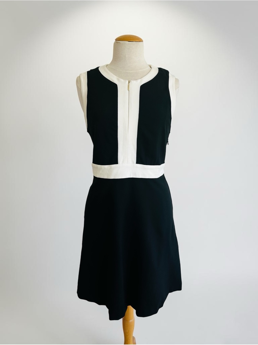Kate Spade Black & White Colorblock Dress | Fit & Flare | Sleeveless - Picture 1 of 8